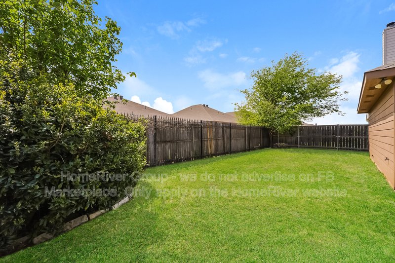 Available Now | Pets Welcome | Fridge Included property image