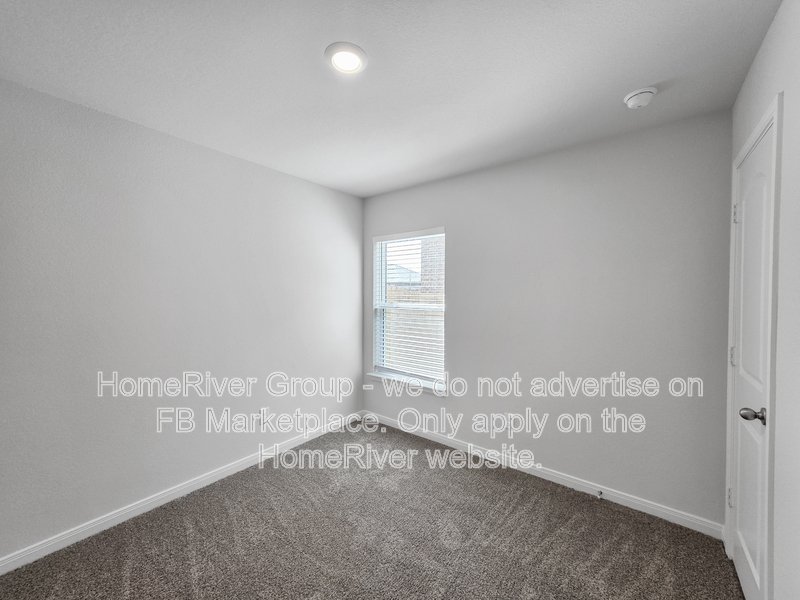 Available Now | Pet Friendly |  Fenced Yard |  Fridge Included property image
