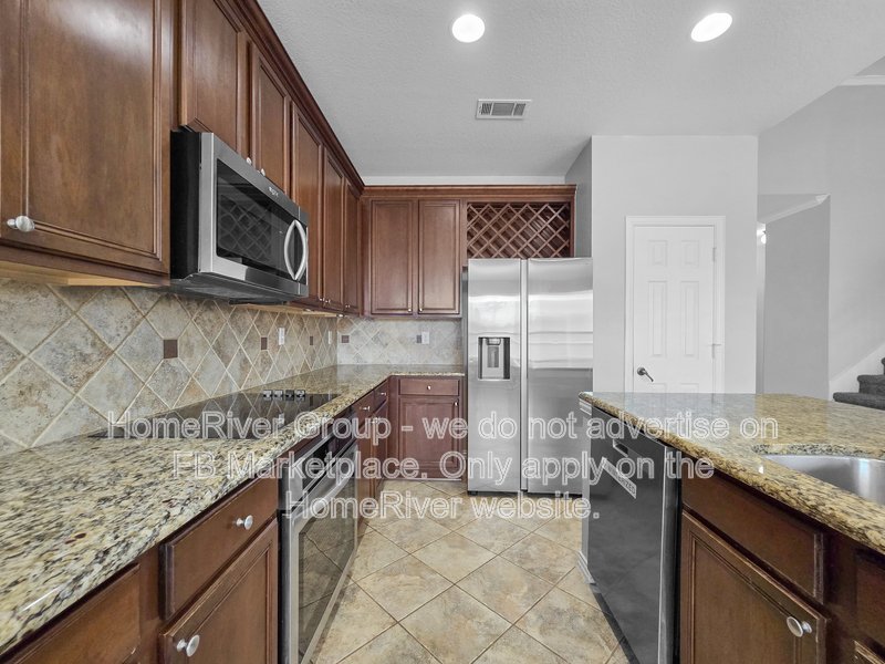 Available Now | Pets Welcome | Cozy Fireplace property image