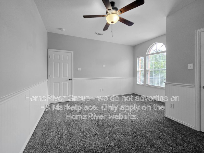 Available Now | Pets Welcome | Cozy Fireplace property image