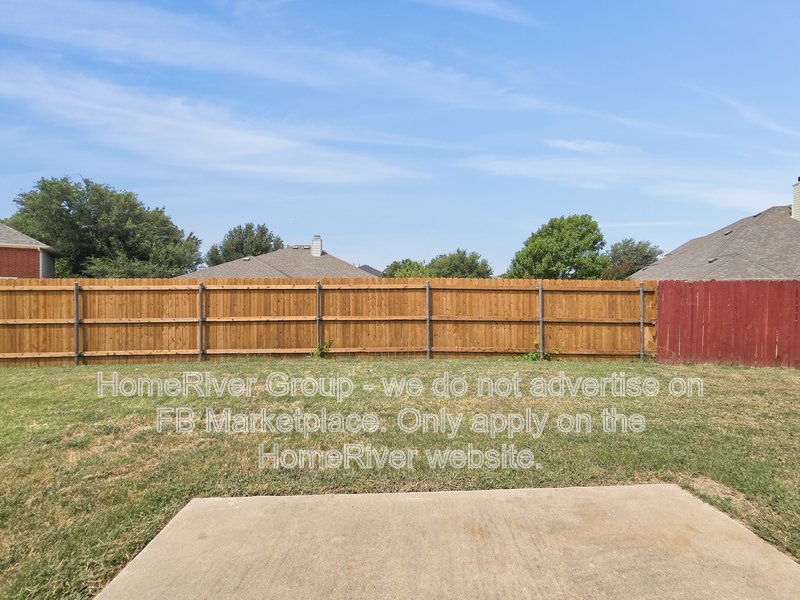 Available Now | Pets Welcome | Cozy Fireplace property image